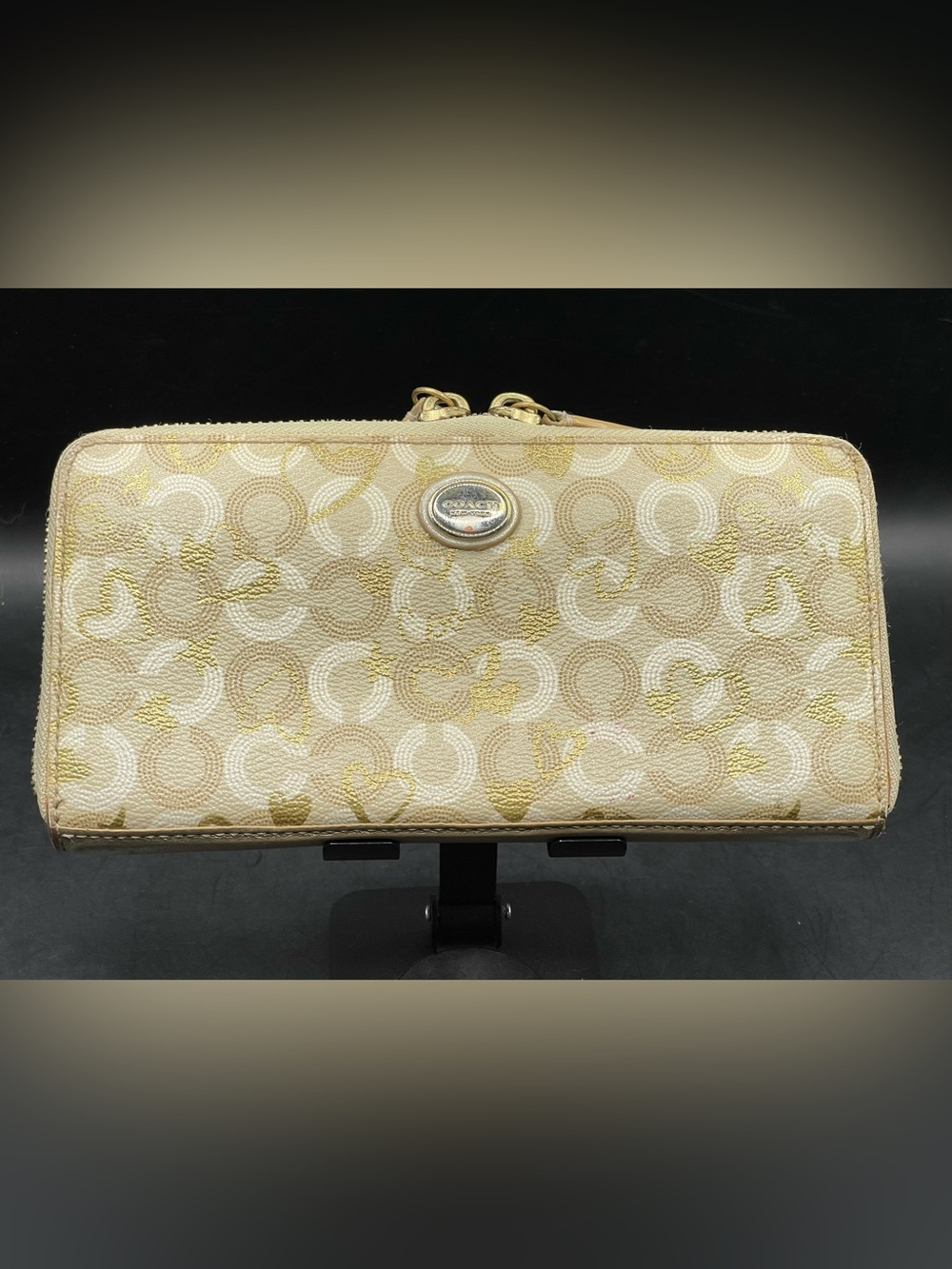 Vintage Coach Waverly Signature Hearts Accordion Zip Wallet.